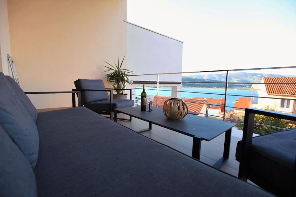 Luxury Villa Lana Apt, Seaview Terrace, Large Outdoor Space, Bbq Trogir Exterior foto